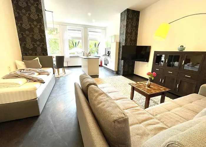 Villa Einhorn: Altstadt Loft Mit Privater Terrasse